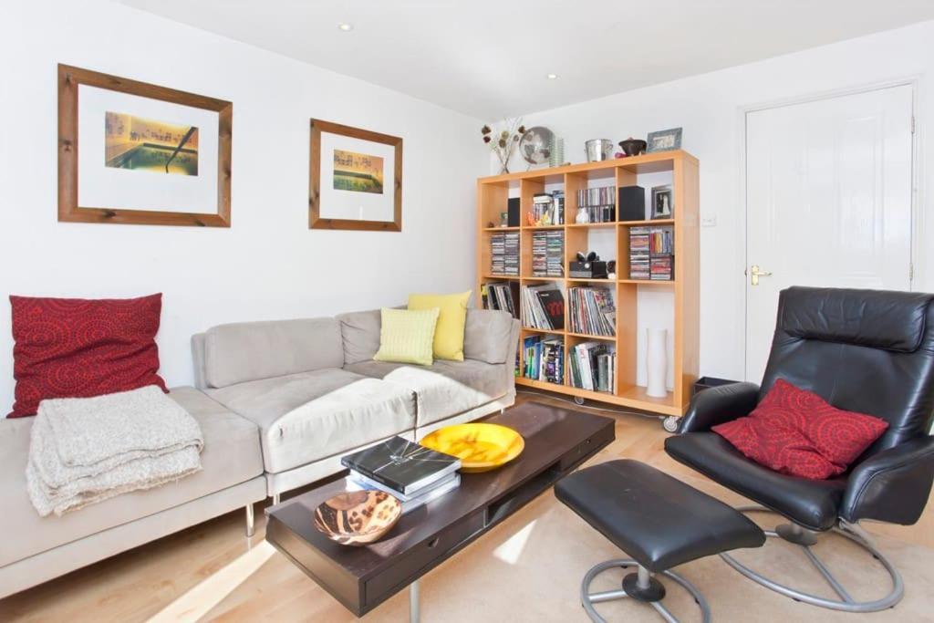 Walking Distance To Racecourse And City Centre York Extérieur photo