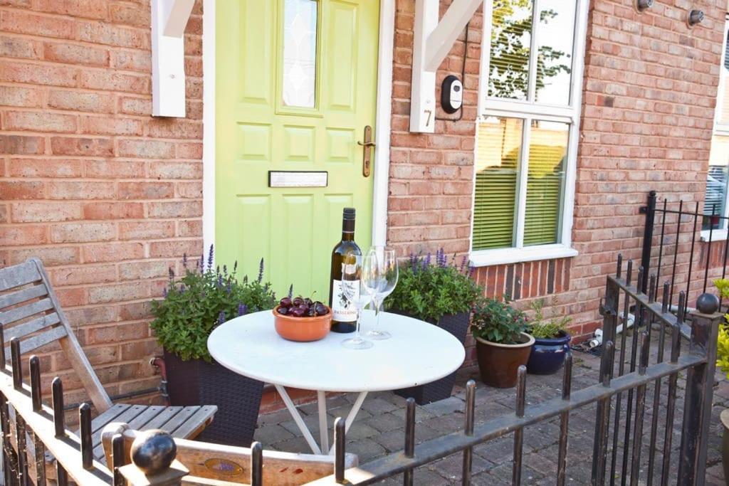 Walking Distance To Racecourse And City Centre York Extérieur photo